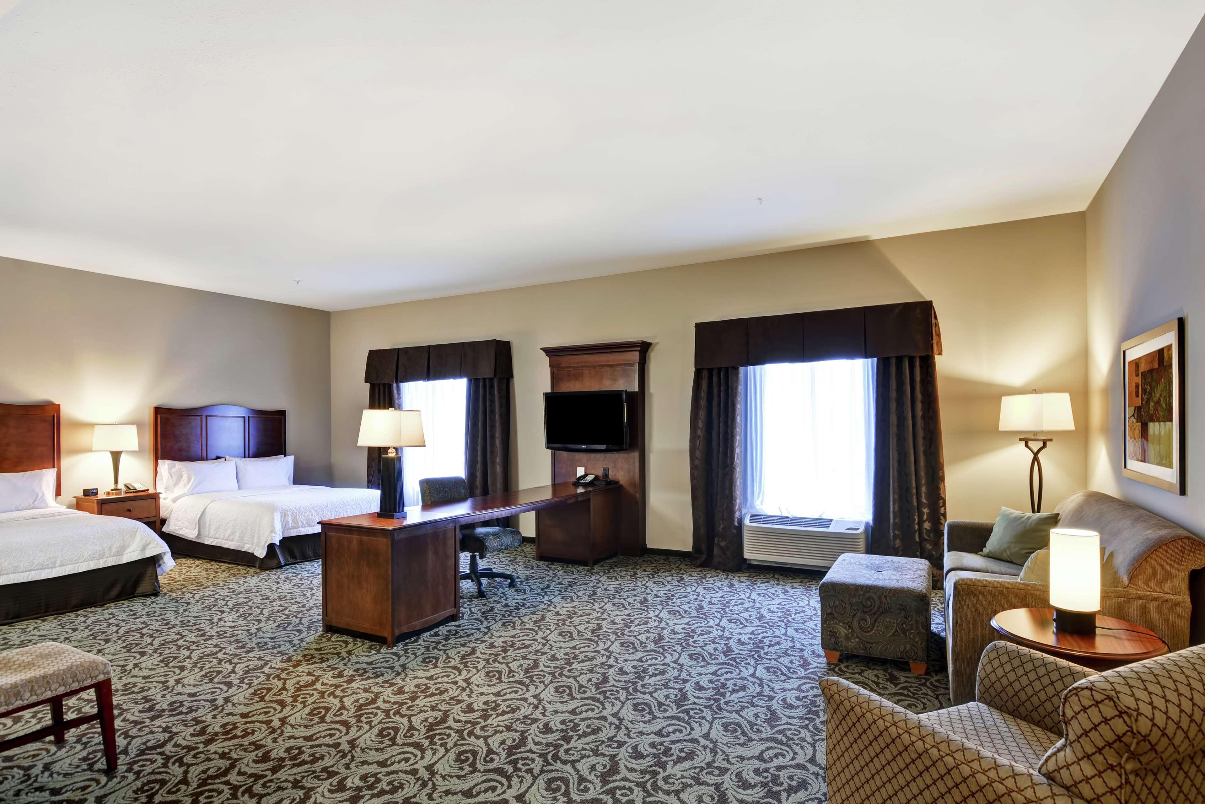 Hampton Inn And Suites New Hartford/Utica Exterior photo