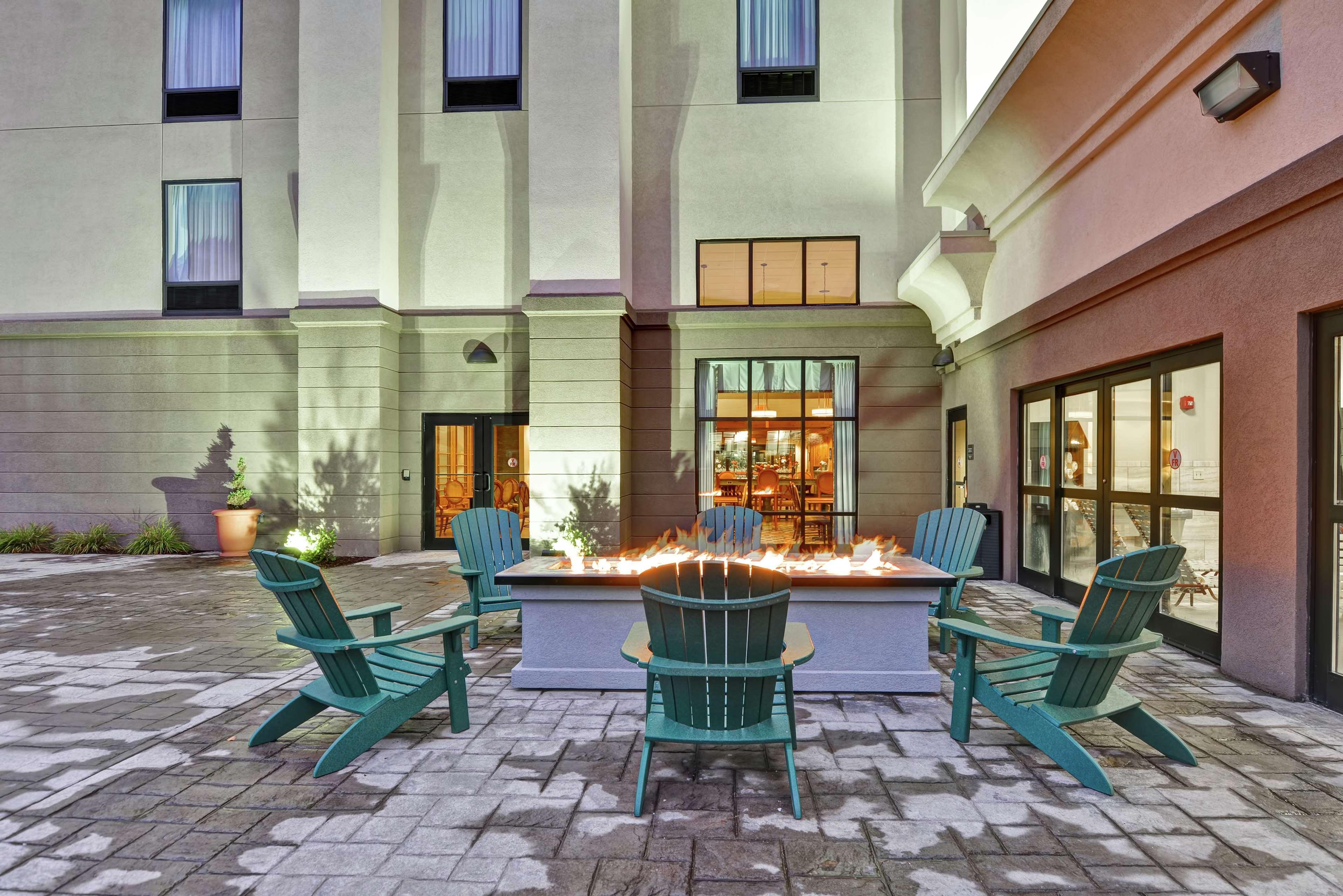 Hampton Inn And Suites New Hartford/Utica Exterior photo